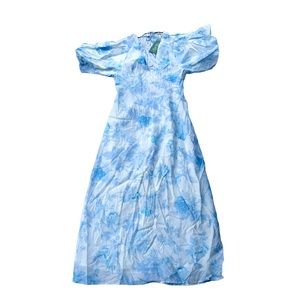 H & M blue and white floral puffed sleeve dress